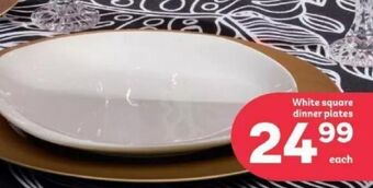 PEP White square dinner plates offer