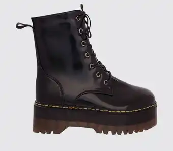 Rage Flat-form boot offer