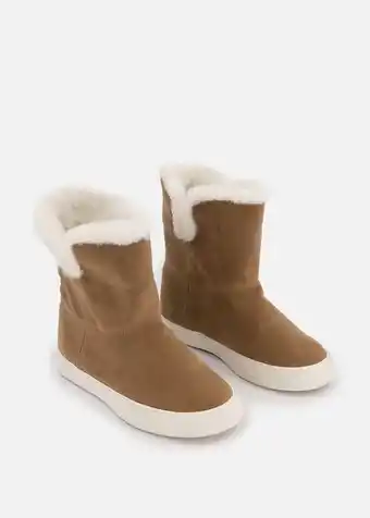 Woolworths Fluffy inset boots (size 12-6) older girl offer