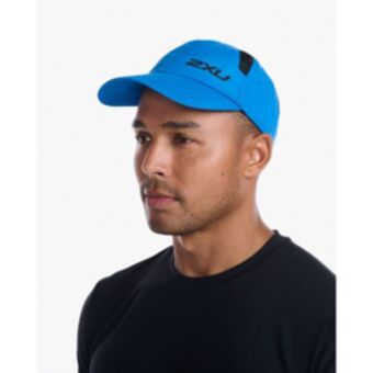 2xu run blue cap