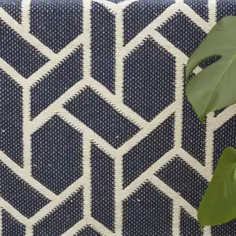 Jacquard cross patterned carpet - navy