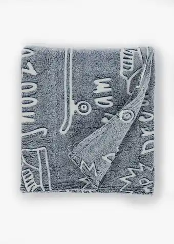 Boys glow in the dark fleece throw 150x130cm