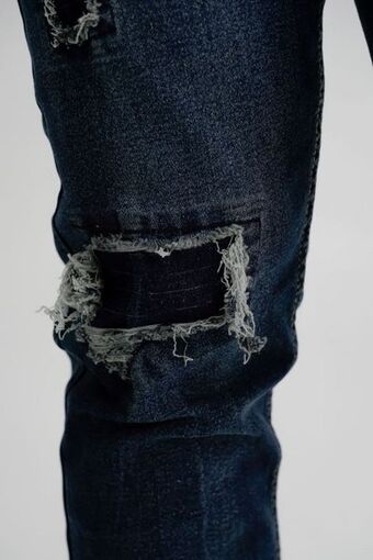 MRP Slim fit jeans offer