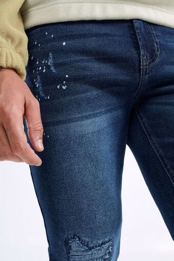 MRP Slim fit jeans offer