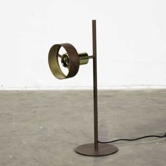Table lamp