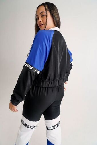 MRP Windbreaker offer