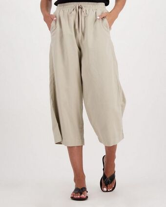 Cape Union Mart Rare earth women's nicki pants offer
