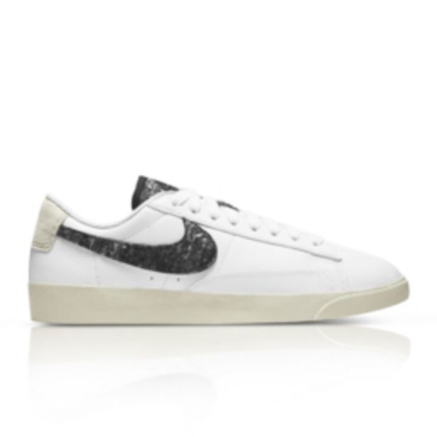 Sportscene Nike women's blazer low se white sneaker offer